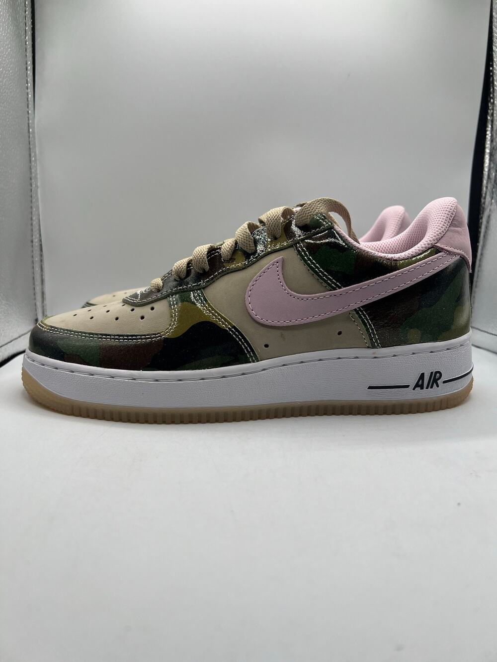 Nike Air Force 1 Low “Patent Camo” size 7 men’s/8.5 women’s